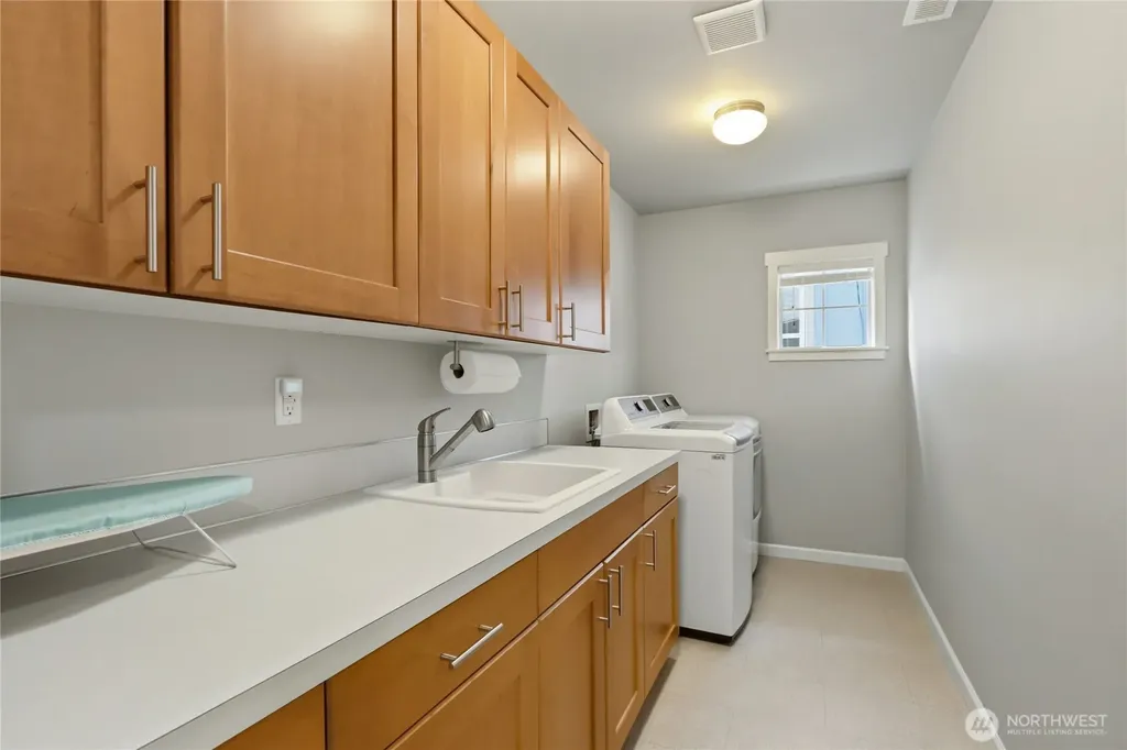 2233 Mill Street NE Olympia WA 98506