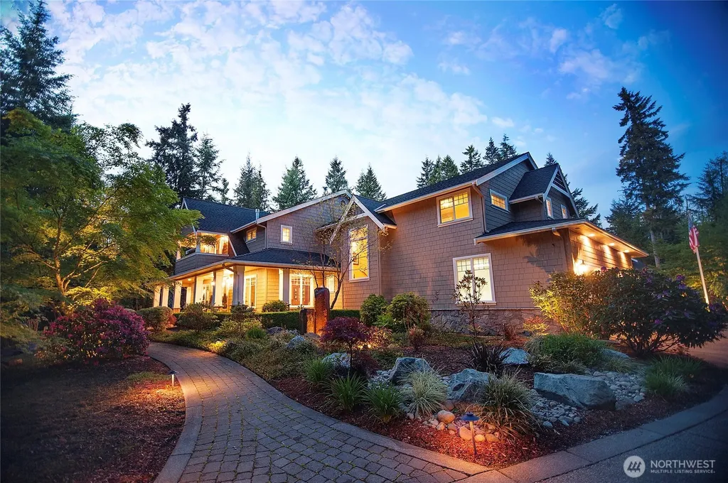 19632 183rd Way SE Renton WA 98058