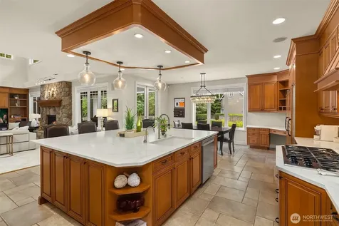 19632 183rd Way SE Renton WA 98058