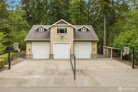 19632 183rd Way SE Renton WA 98058