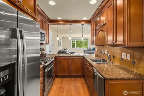 19632 183rd Way SE Renton WA 98058
