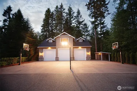 19632 183rd Way SE Renton WA 98058