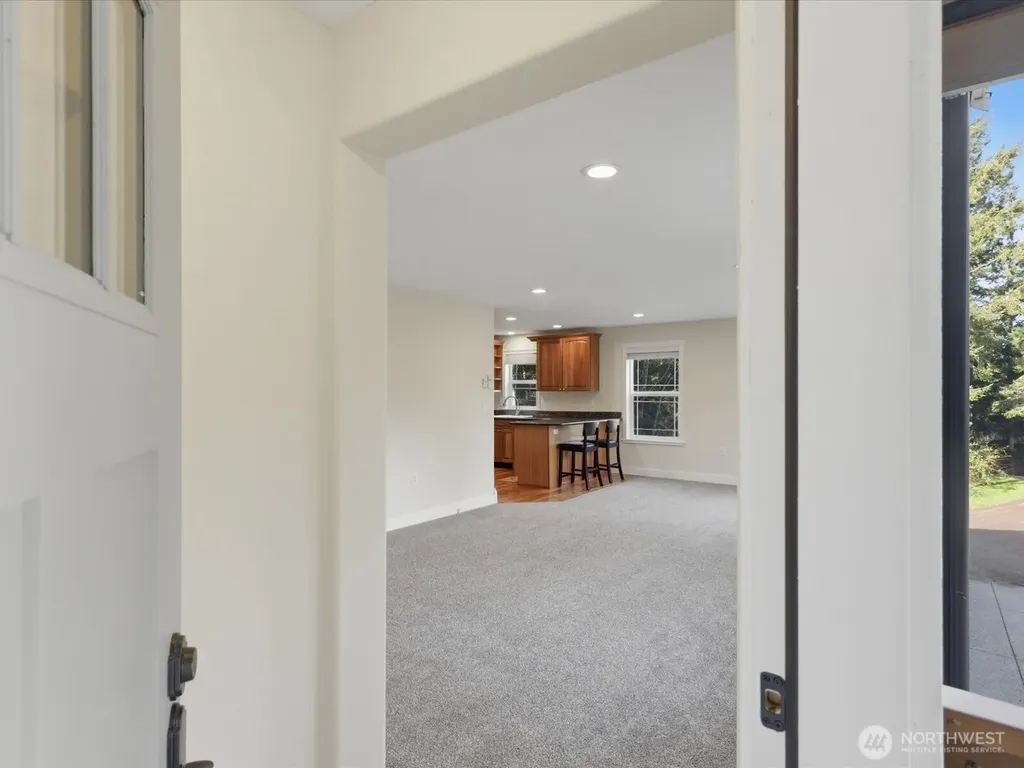 4050 Rachel Road Clinton WA 98236