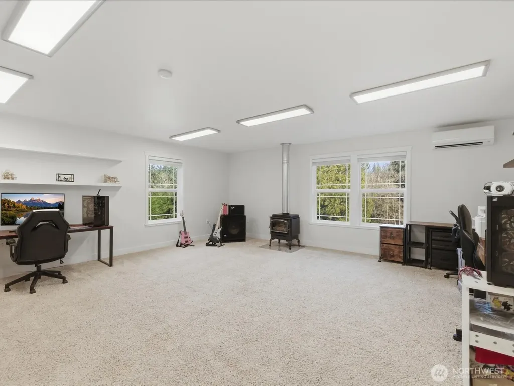 4050 Rachel Road Clinton WA 98236