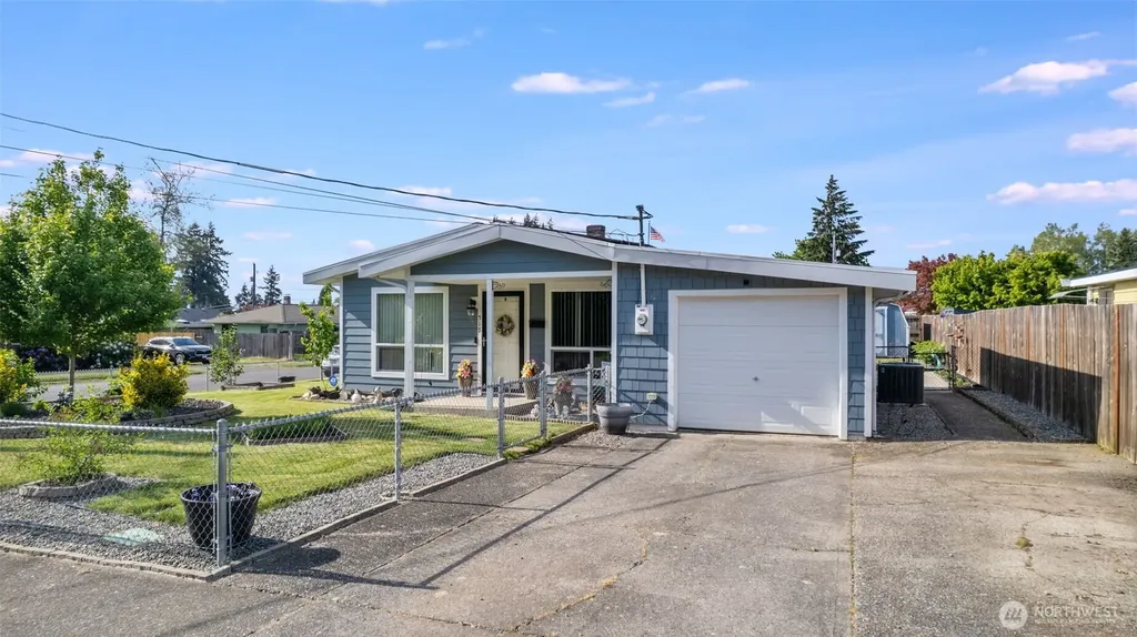 519 S 92nd Tacoma WA 98444