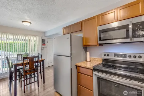 519 S 92nd Tacoma WA 98444