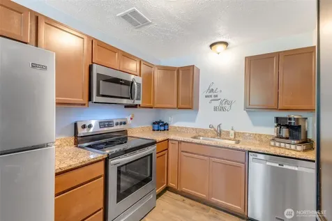 519 S 92nd Tacoma WA 98444