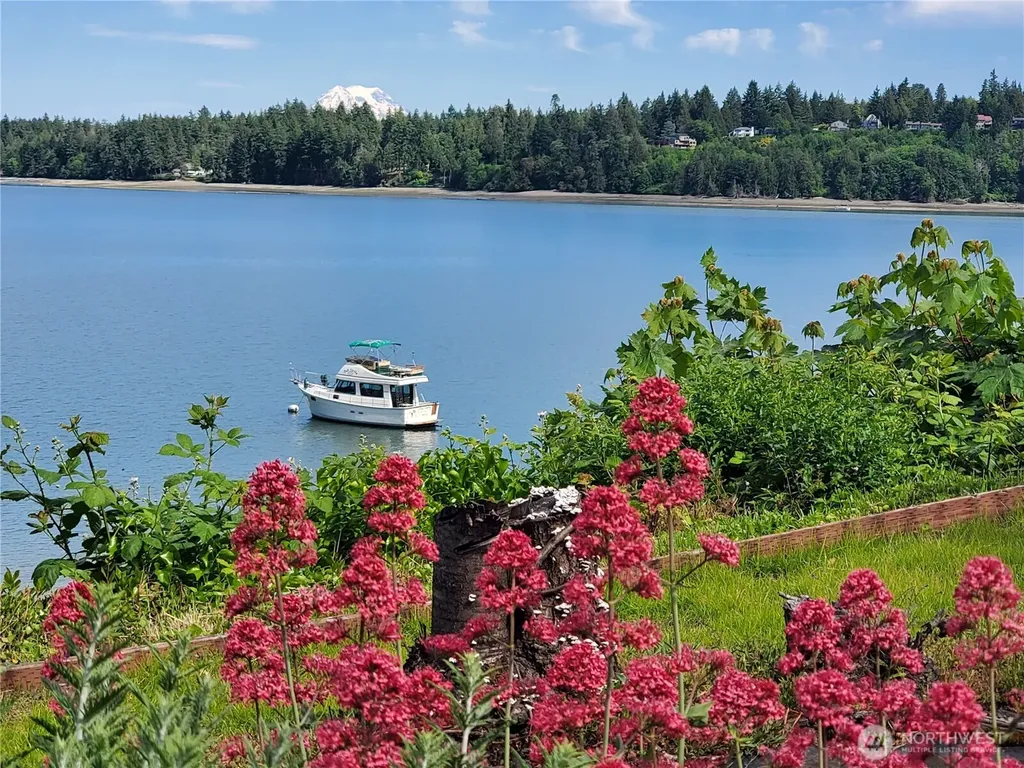 4030 SE Kamilche Point Road Shelton WA 98584