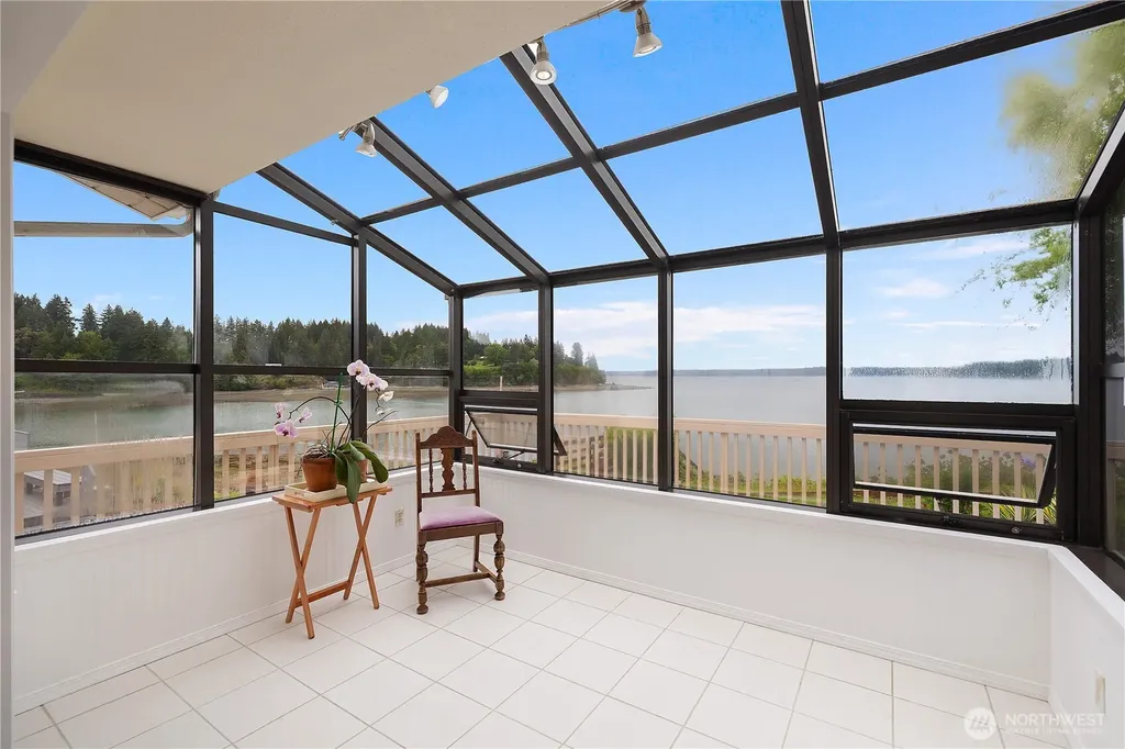 4030 SE Kamilche Point Road Shelton WA 98584