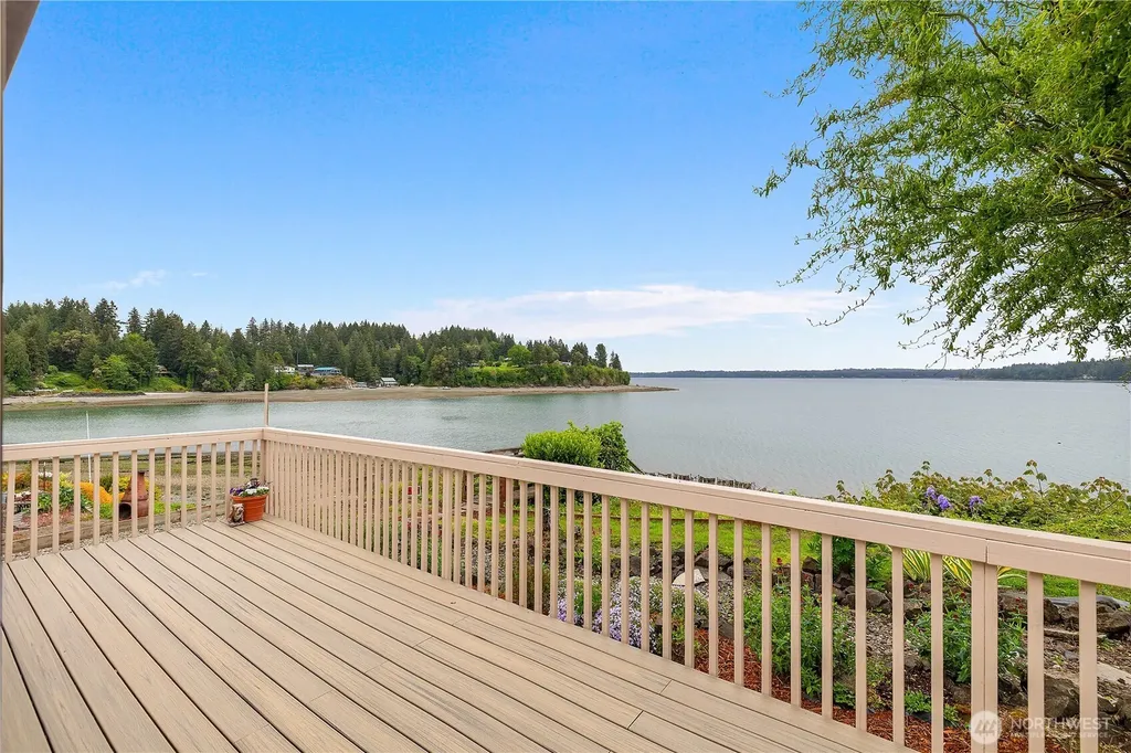 4030 SE Kamilche Point Road Shelton WA 98584