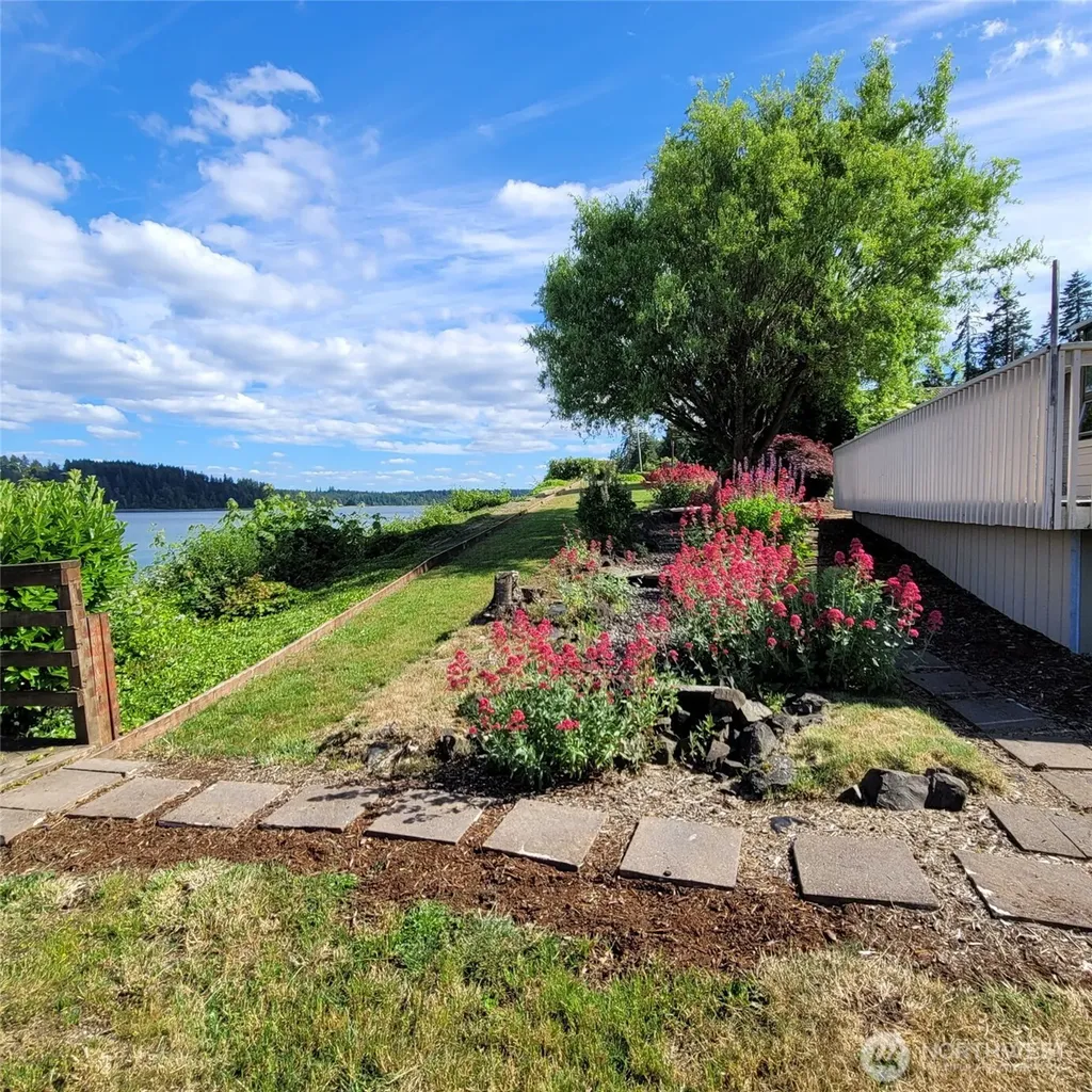 4030 SE Kamilche Point Road Shelton WA 98584