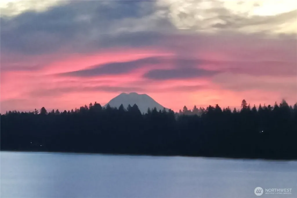 4030 SE Kamilche Point Road Shelton WA 98584
