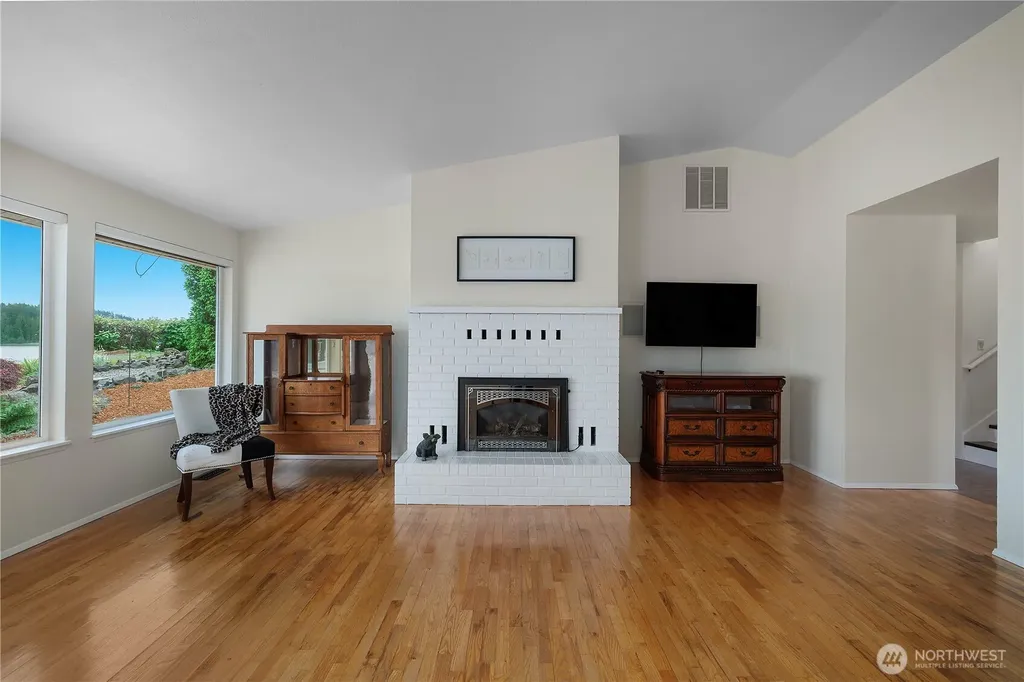 4030 SE Kamilche Point Road Shelton WA 98584