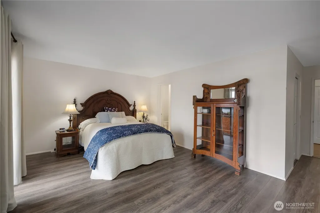 4030 SE Kamilche Point Road Shelton WA 98584