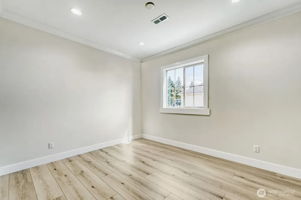 3418 S 164th Street Seatac WA 98188