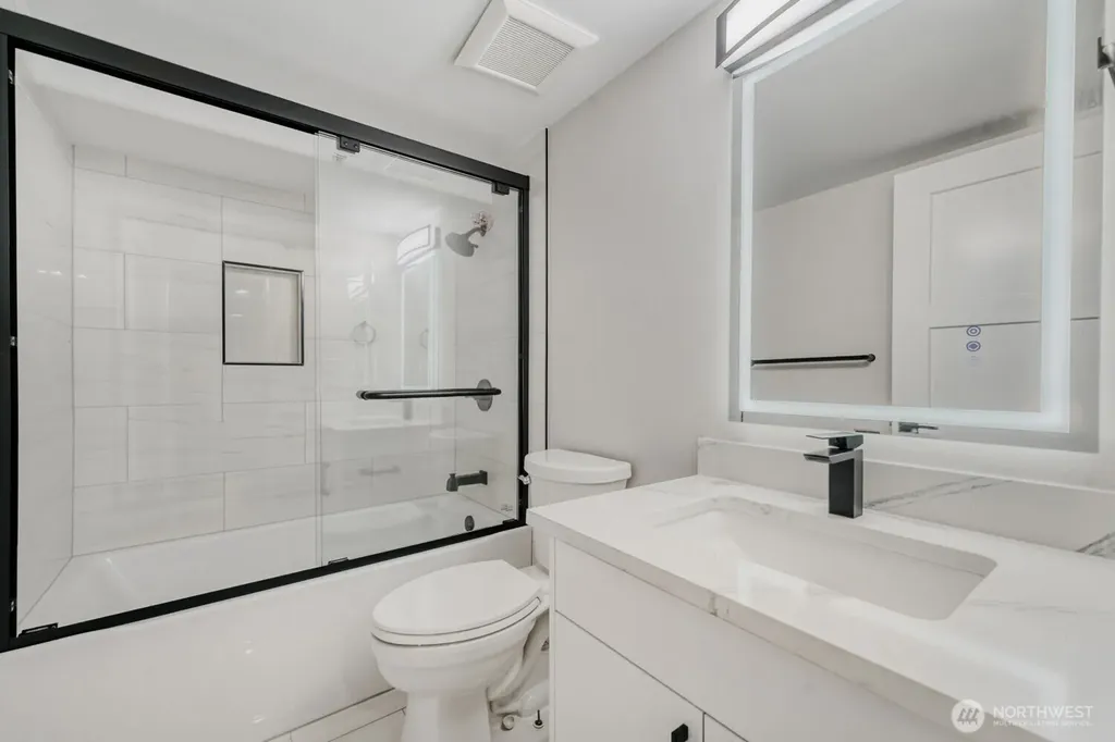 3418 S 164th Street Seatac WA 98188