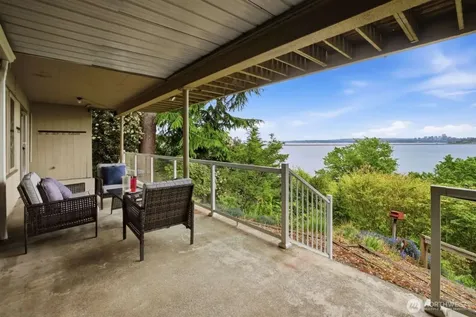 2514 Shoreland Drive S Seattle WA 98144