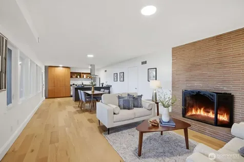 2514 Shoreland Drive S Seattle WA 98144