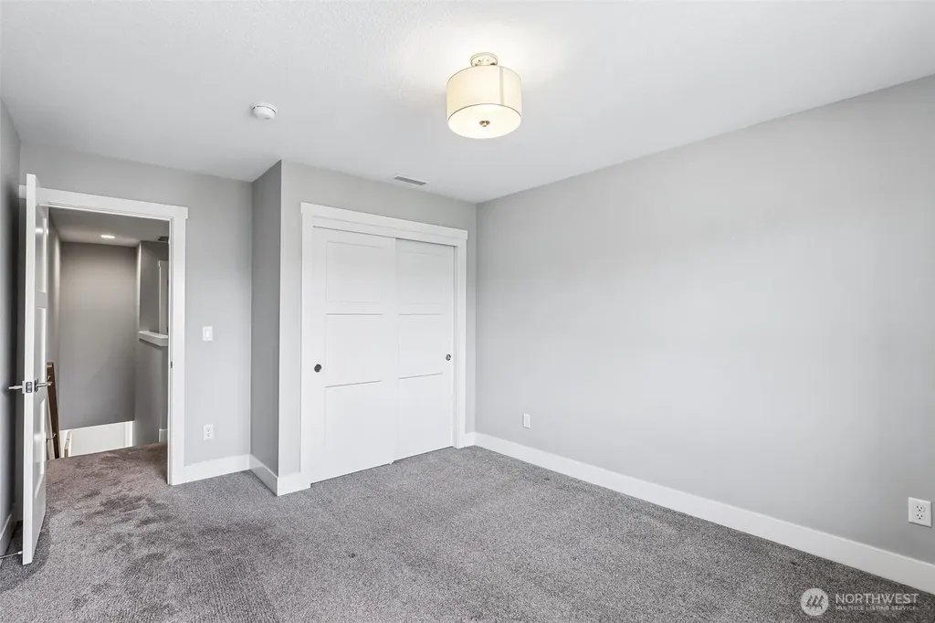 11907 NE 108th Street Vancouver WA 98662