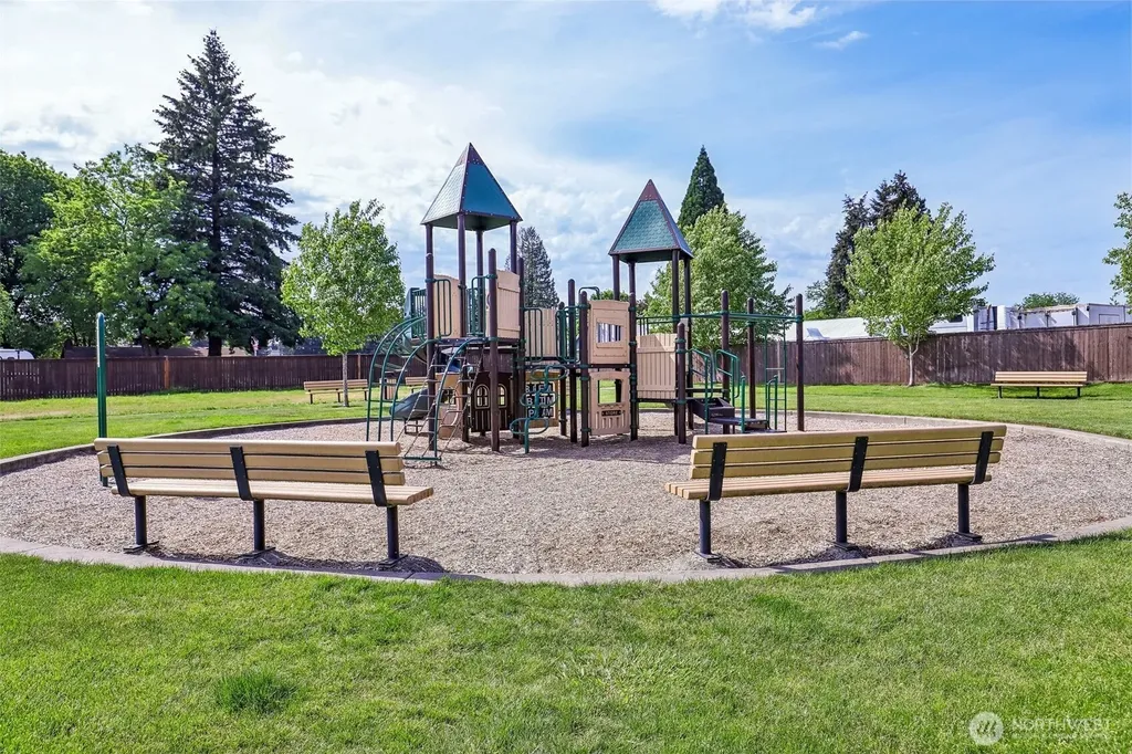 11907 NE 108th Street Vancouver WA 98662