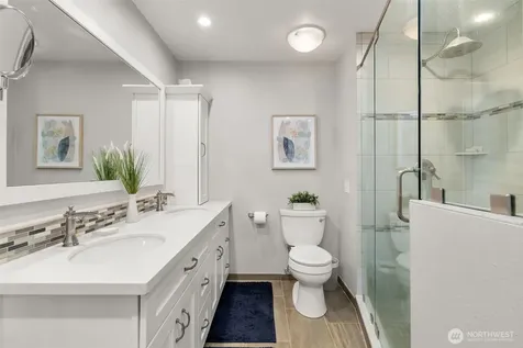 32 Cascade Key Bellevue WA 98006