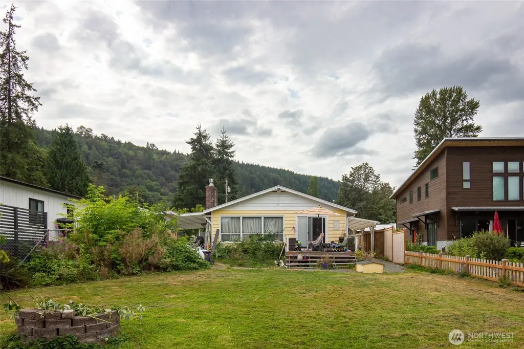 22731 Hull Road Mount Vernon WA 98226