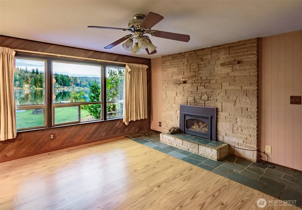 22731 Hull Road Mount Vernon WA 98226