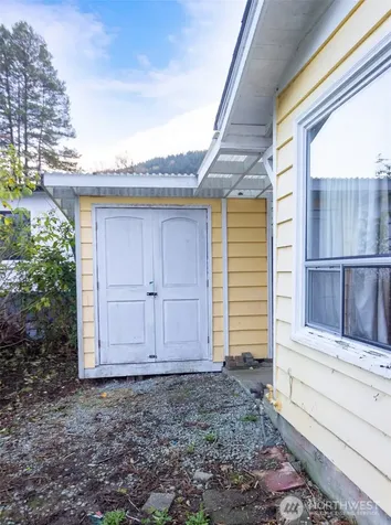 22731 Hull Road Mount Vernon WA 98226