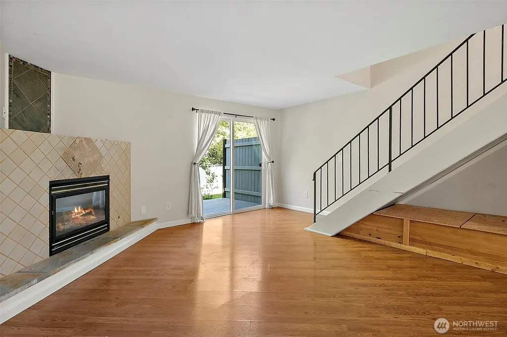 1040 S 320th Street Federal Way WA 98003