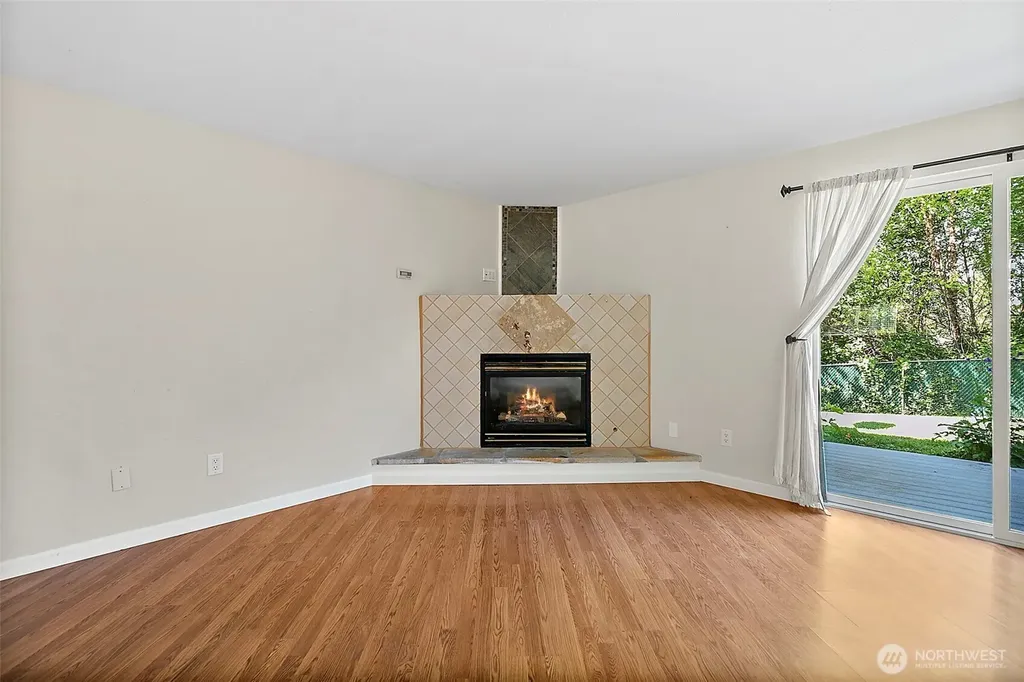 1040 S 320th Street Federal Way WA 98003