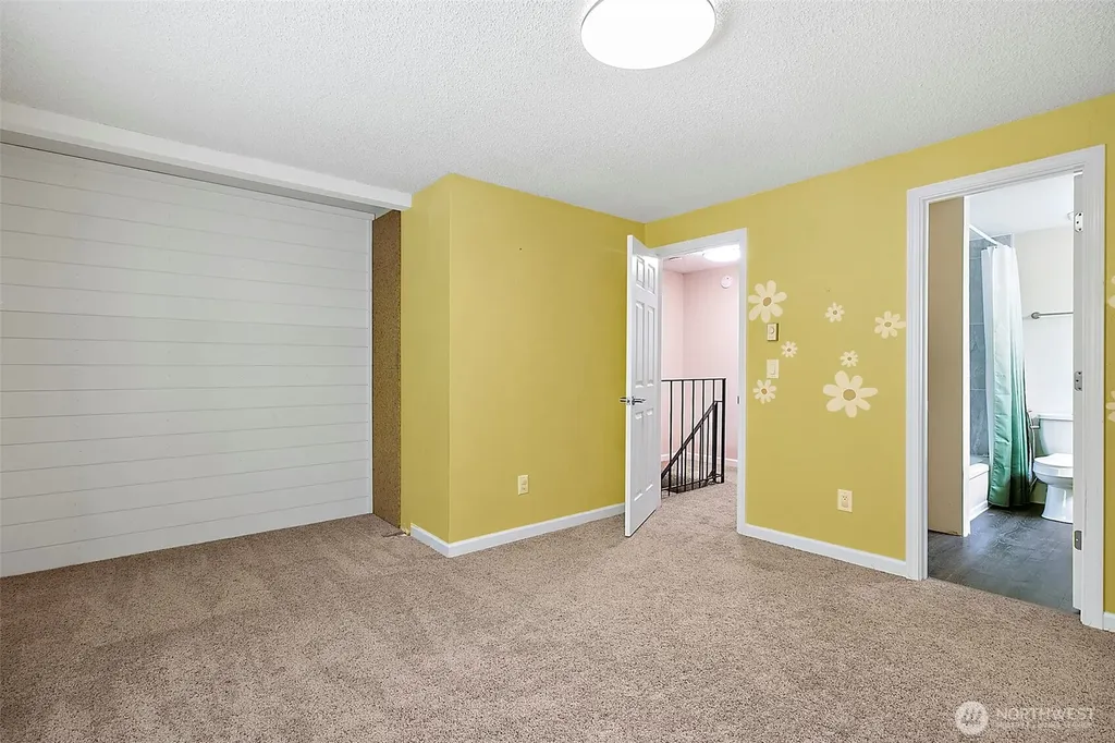 1040 S 320th Street Federal Way WA 98003