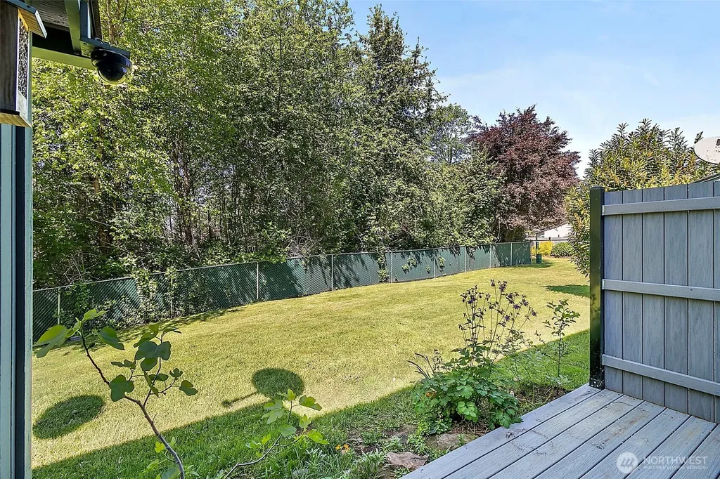 1040 S 320th Street Federal Way WA 98003