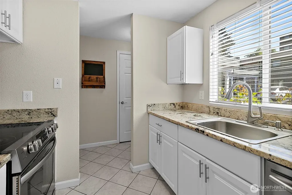 1040 S 320th Street Federal Way WA 98003