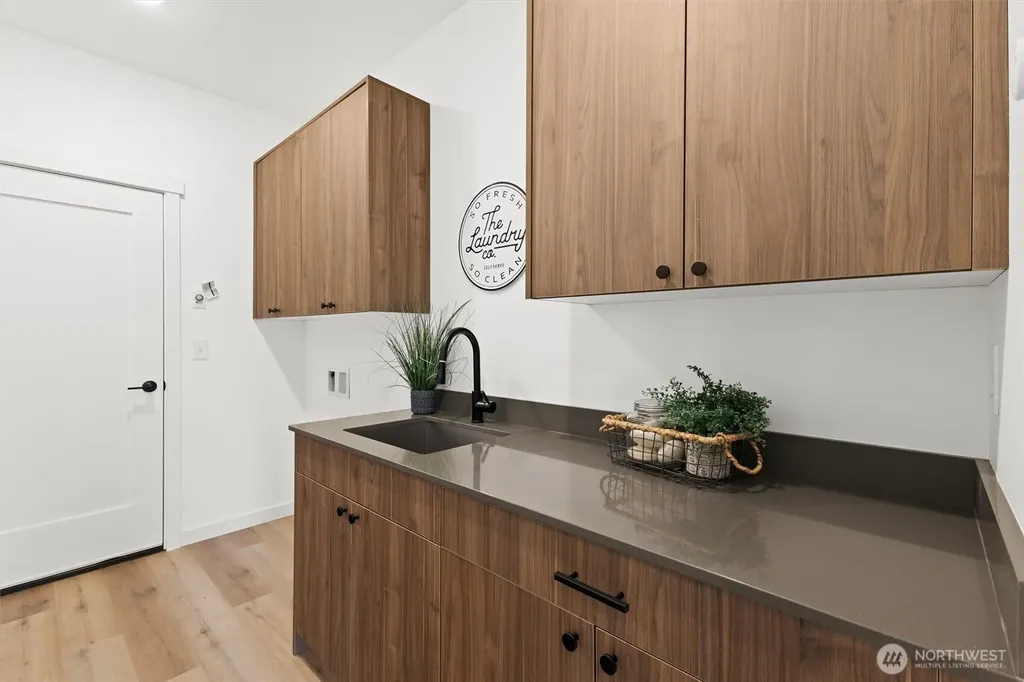 307 S 17th Street Lynden WA 98264