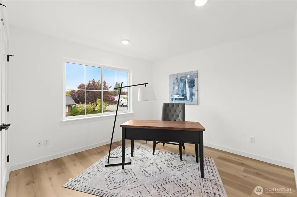 307 S 17th Street Lynden WA 98264