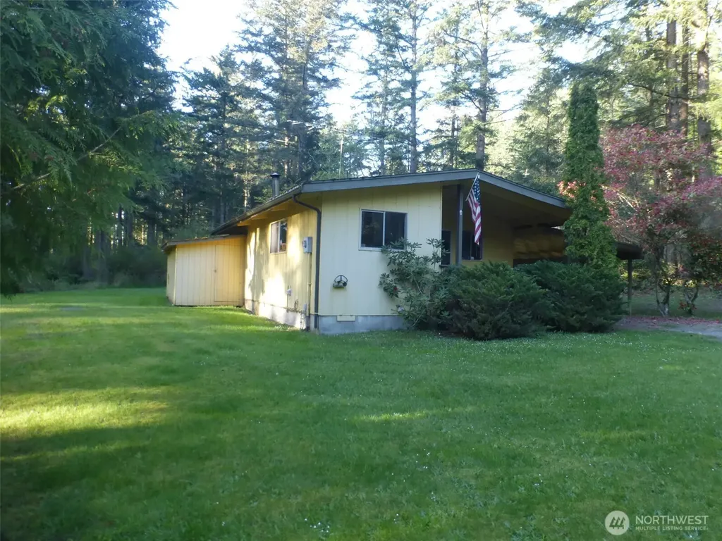 22 Swal:lech Lane Lopez Island WA 98261