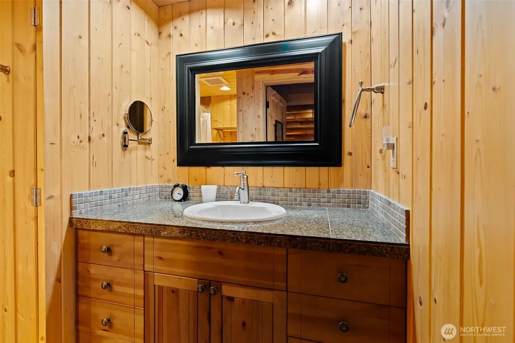 40 Lake Cle Elum Dam Road Ronald WA 98940