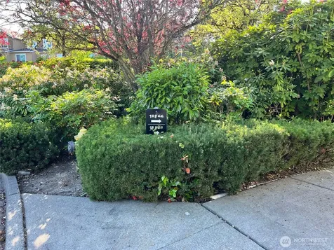 18860 NE 63rd Way Redmond WA 98052