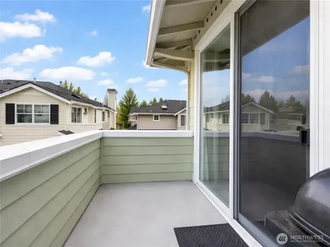 18860 NE 63rd Way Redmond WA 98052
