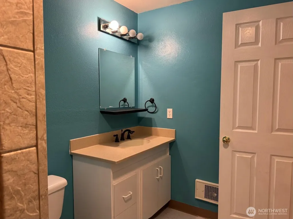 151 W Clark Road Shelton WA 98584