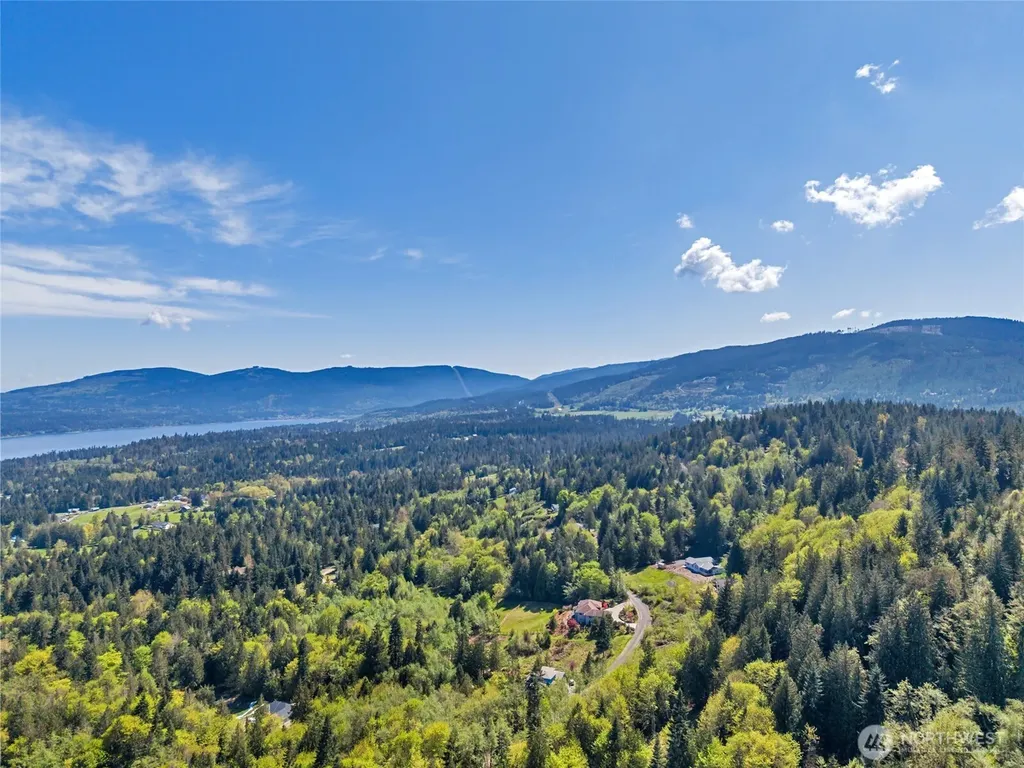 15 High View Way Sequim WA 98382