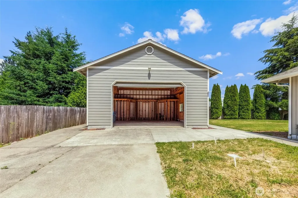 7911 119th Street Ct E Puyallup WA 98373