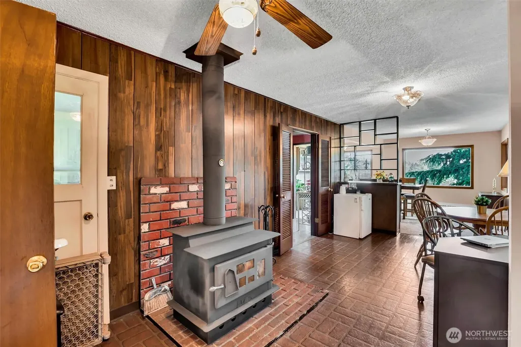 602 N 16th Avenue Kelso WA 98626