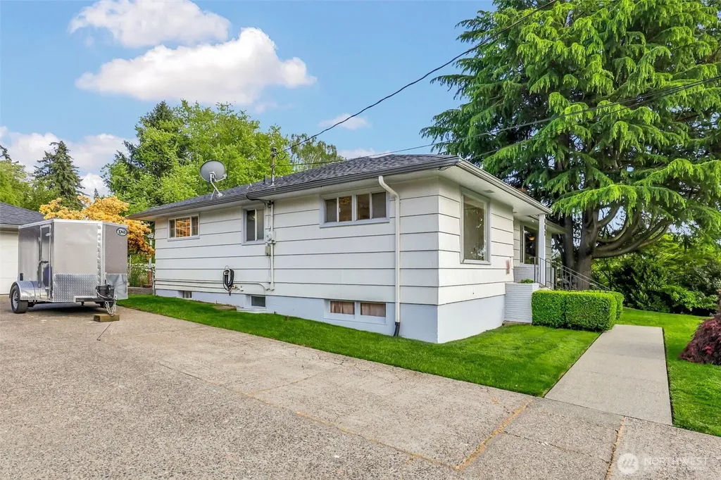 602 N 16th Avenue Kelso WA 98626