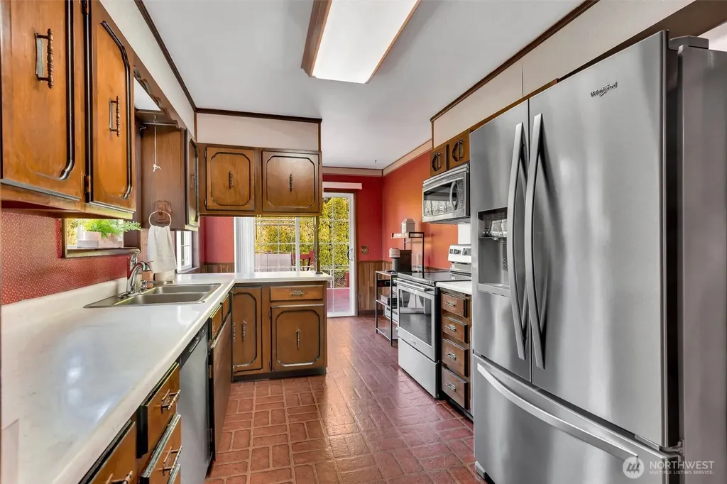 602 N 16th Avenue Kelso WA 98626