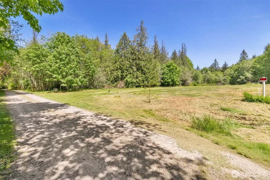 1543 Gasman Road Port Angeles WA 98362