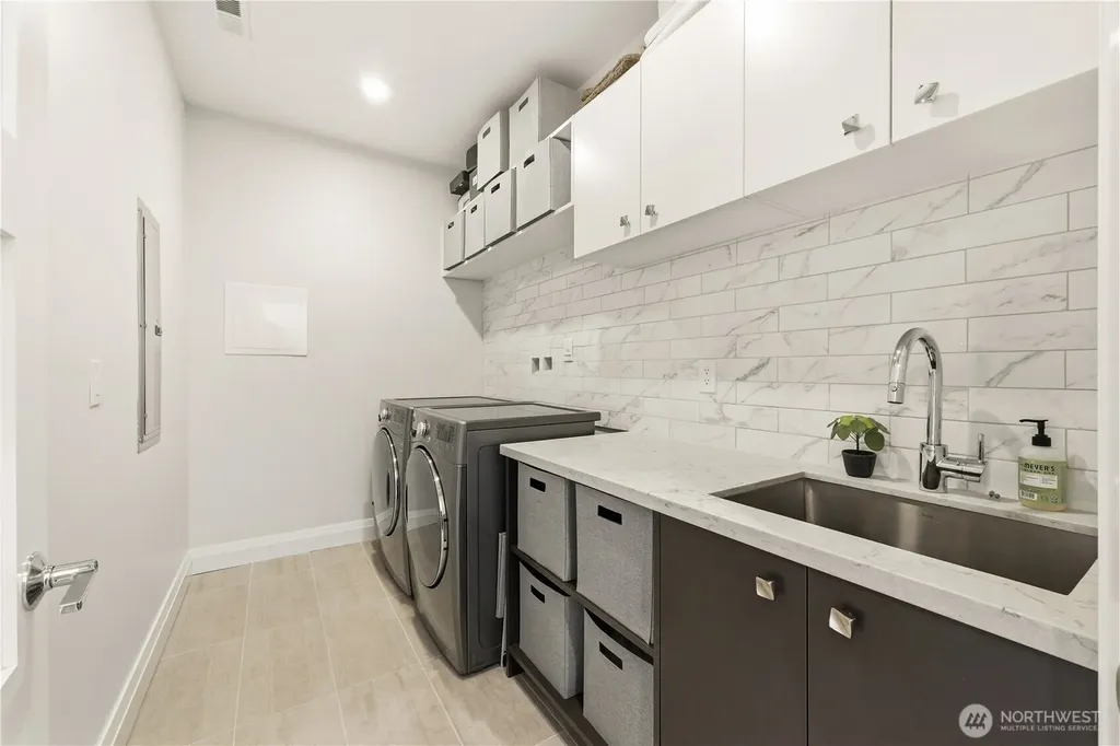 7226 S Ryan Street Seattle WA 98178