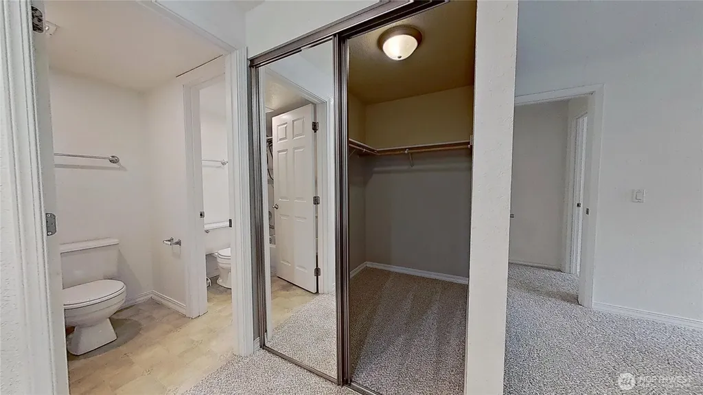 1700 W Sunn Fjord Lane Bremerton WA 98312