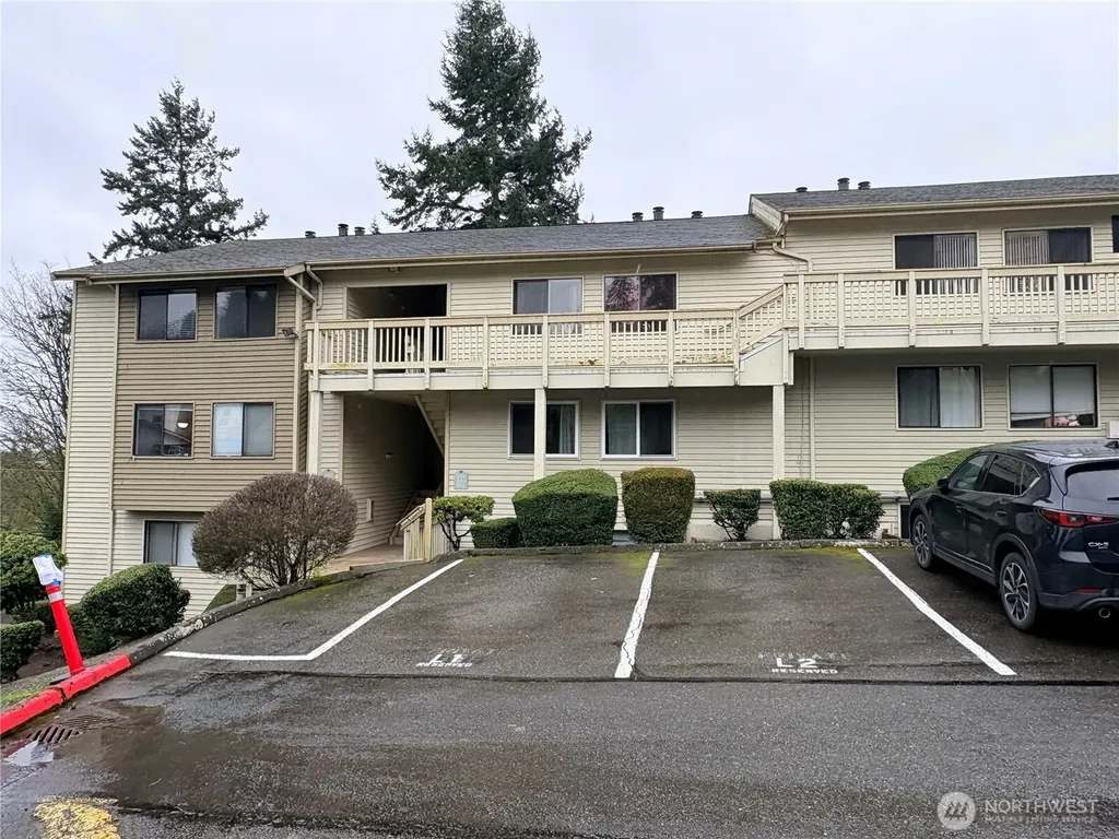 1700 W Sunn Fjord Lane Bremerton WA 98312