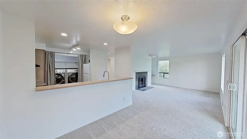 1700 W Sunn Fjord Lane Bremerton WA 98312